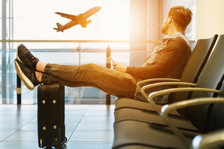 are-you-a-vip-jerk?-8-things-not-to-do-in-airport-lounges