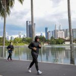 5-ways-to-prioritise-your-health-and-wealth-in-your-20s,-30s,-and-40s