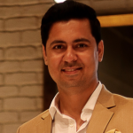 how-this-start-up-is-transforming-the-online-shopping-experience-with-its-live-video-commerce-strategy-–-swirl