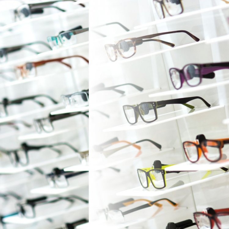 changing-lens:-how-d2c-players-are-disrupting-the-eyewear-market