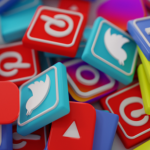 digital-media-roundup:-twitter-launches-beta-experiment-of-shop,-linkedin-adds-new