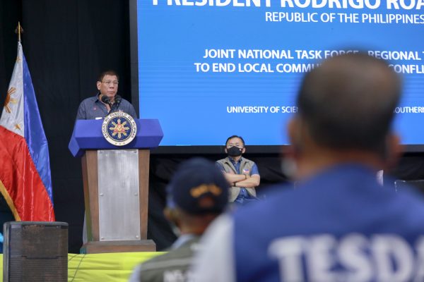 duterte-says-he-will-‘never-apologize’-for-drug-war-deaths