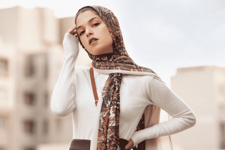 lux-wins-big-at-spikes-asia-2019-for-campaign-propelling-saudi-arabian-women-#into-the-spotlight