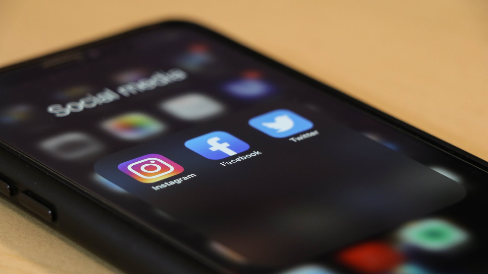 Singapore Social Media User Base Declines