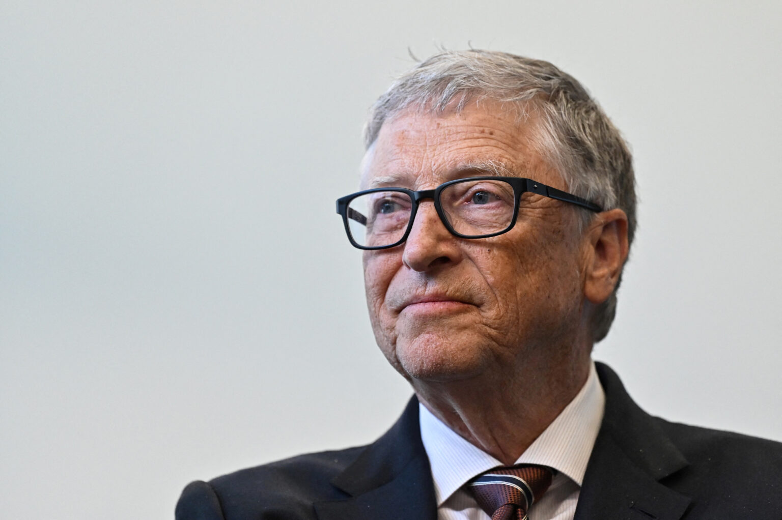 Bill-Gates-Joins-US-Tech-Titans-in-China-to-Foster-Global-Health-Innovations--scaled.jpeg