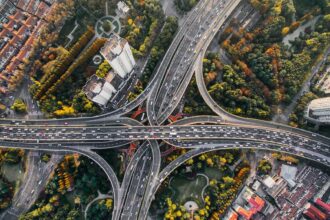 Innovative-Traffic-Solution-Contra-Flow-Lanes-to-Combat-City-Congestion