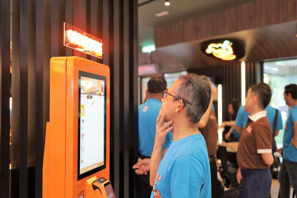 A&W Celebrates 60 Years and 100 Outlets in Malaysia Continues Tradition of Innovation at New Sierra Fresco Location
