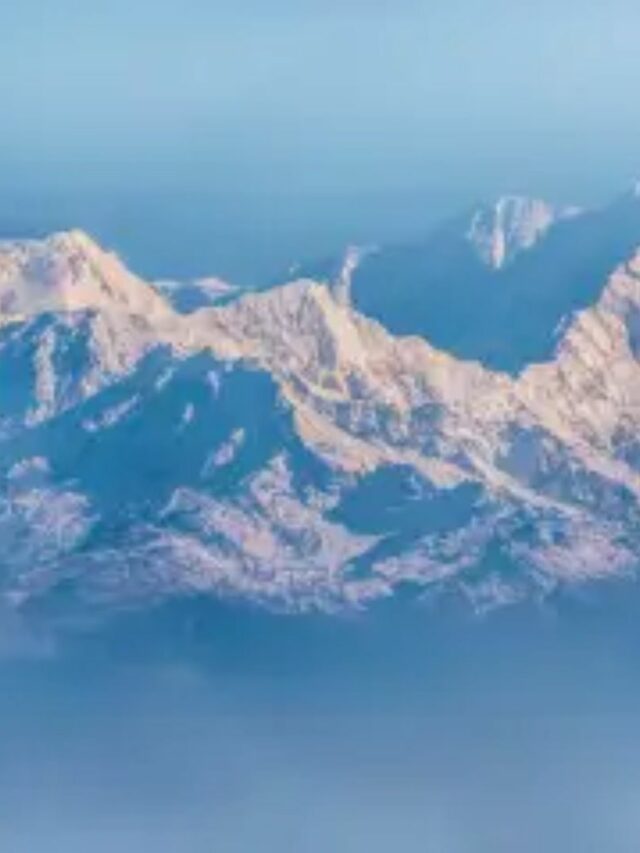 10 Breathtaking Natural Wonders of the World