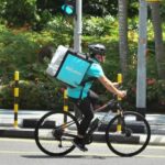 Singapores-Lifestyle-Revolution-The-Indispensable-Role-of-Food-Delivery-Services