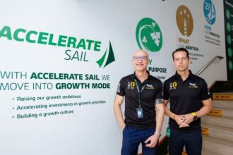 Stefano Clini Managing Director, Carlsberg Malaysia (left)_ & Jacob Aarup-Andersen Chief Executive Officer, Carlsberg Group (right)